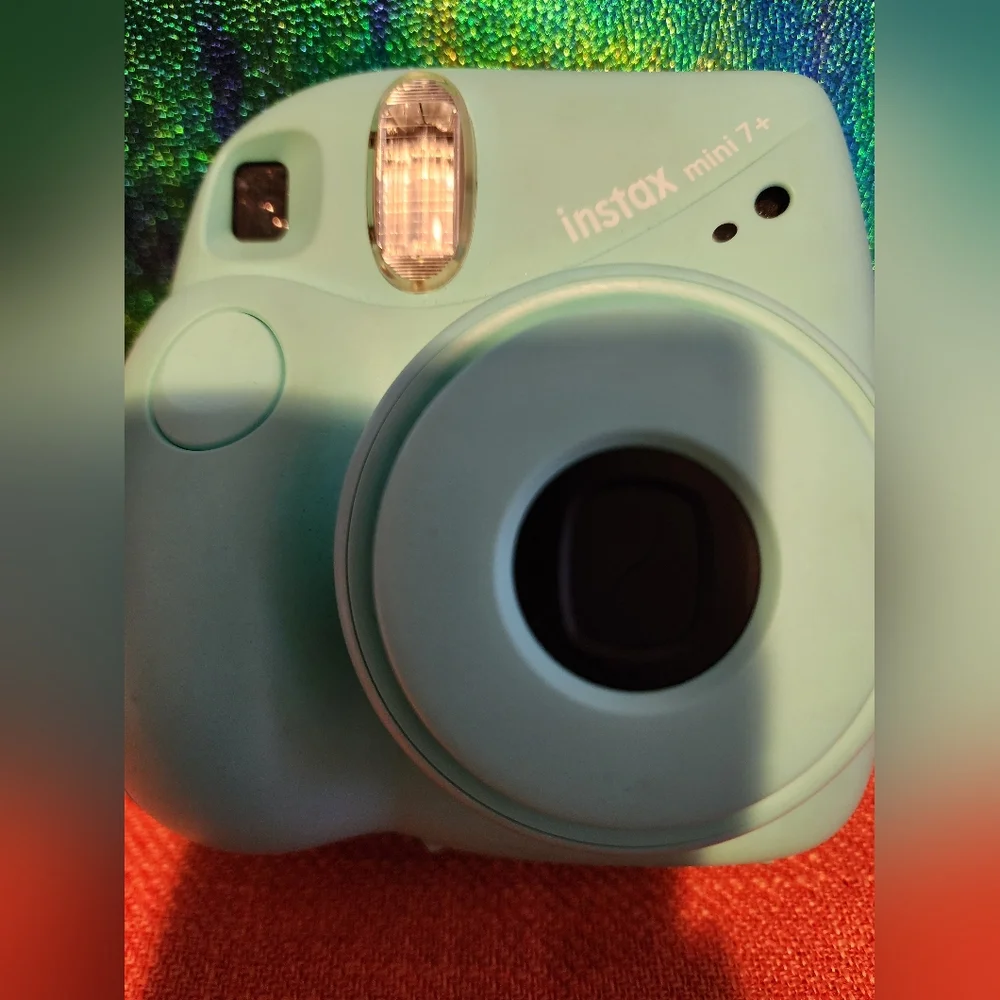 LIKE NEW Instax Mini 7S Fuji Film Camera With Case BENIFITS CHARITY